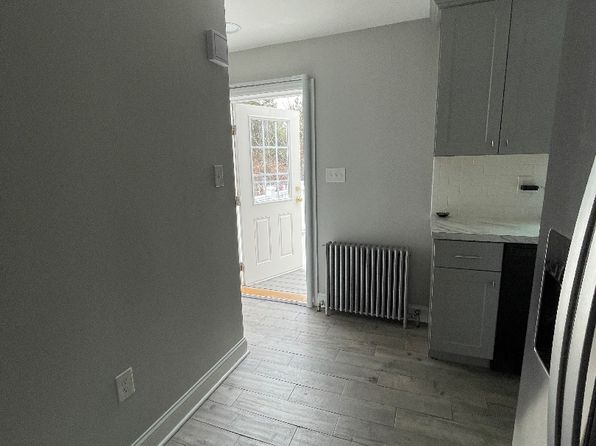 25 W Southampton Ave