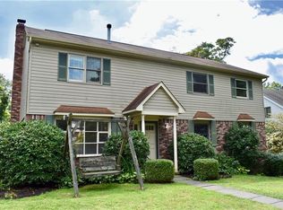 580 Monticello Dr, Delmont, PA