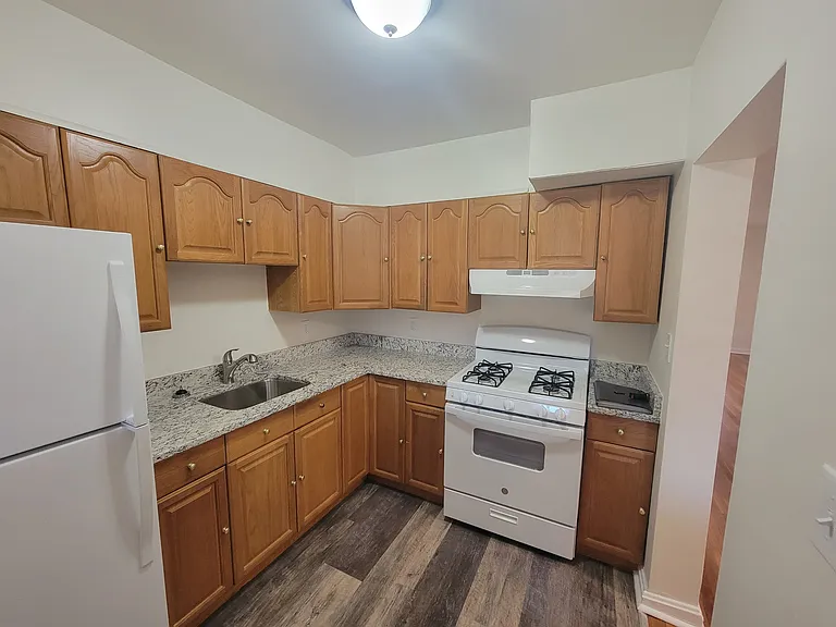1402 Nicolay Way #1 — Photo 6