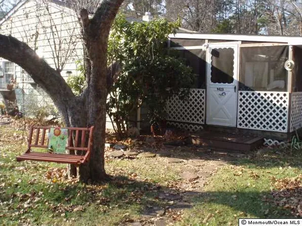 4023 Ridgeway Rd, Manchester, NJ 08759