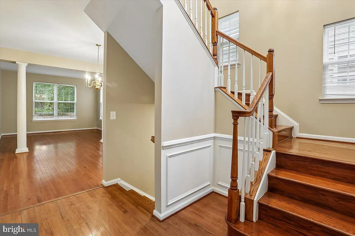 5 bed, 3.5 bath, 3500 sqft, $4,250 — Photo 3
