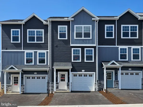 146 Highpoint Park Dr, Bellefonte, PA 16823