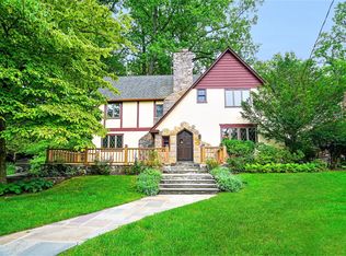1 Walworth Ter, White Plains, NY 10606