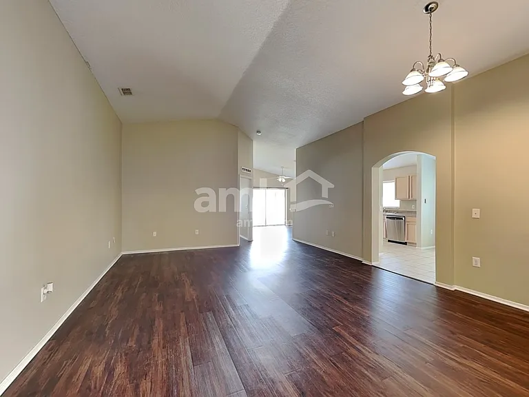 2325 Ole Hickory Dr — Photo 8