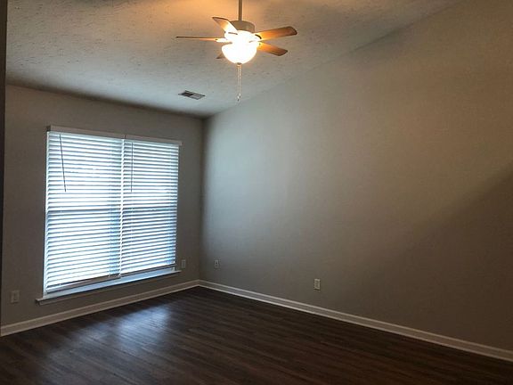 2nd image of 424 Reavis Ave
