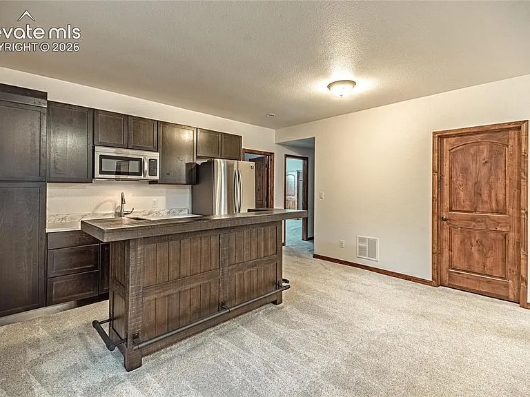 11824 Black Hills Dr — Photo 9
