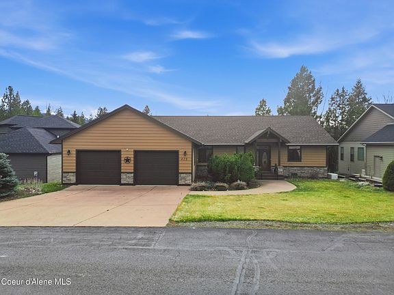 5th image of 418 Hanaford Rd