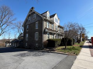 28 W Main St #3, Elverson, PA 19520