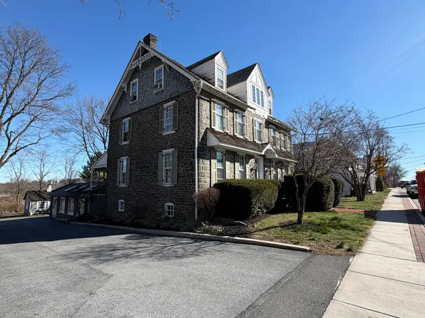 28 W Main St, Elverson, PA