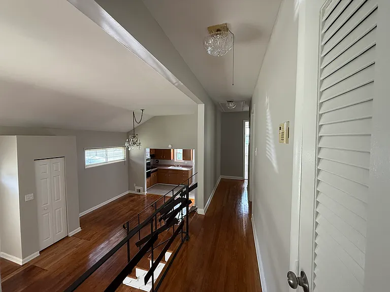 6221 Addison Rd — Photo 6