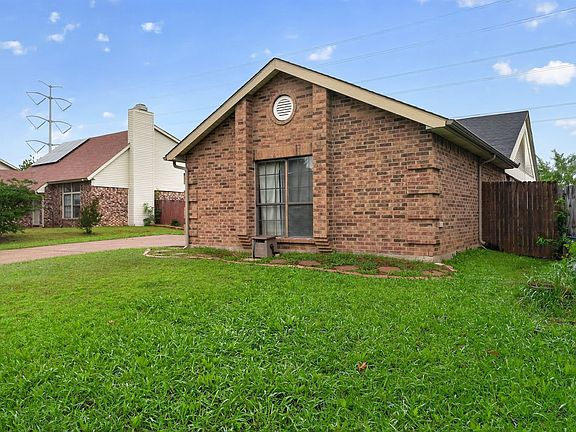 5th image of 5209 Nocona Ln