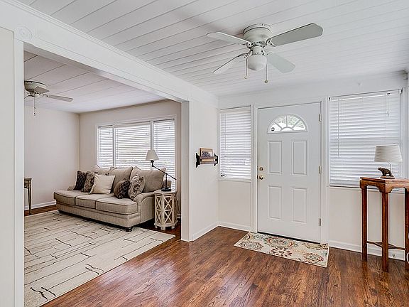 5th image of 4444 Woodmere St