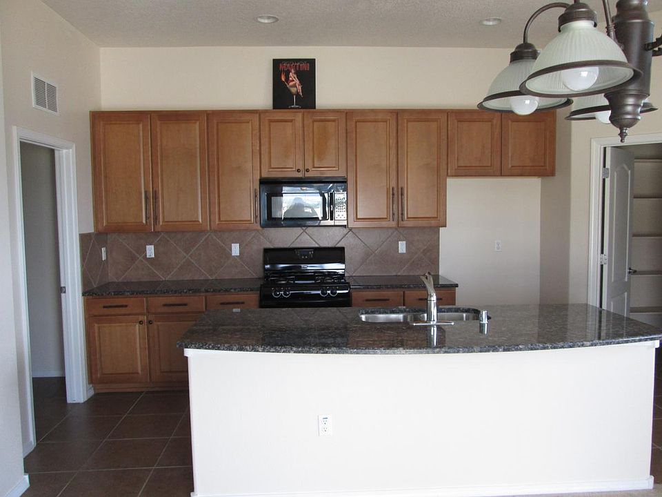 1st image of 4348C Santo Domingo St
