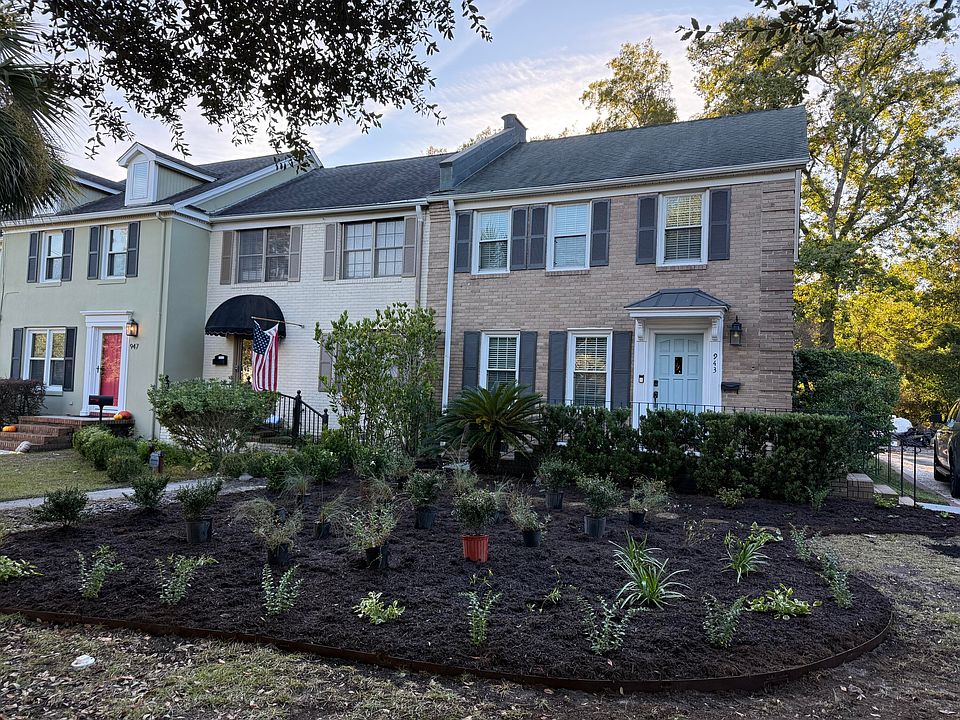 1st image of 943 Cottingham Dr