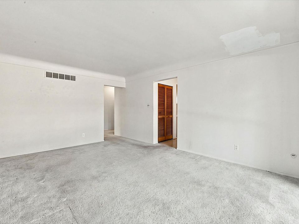 16421 Surrey St, photo 9