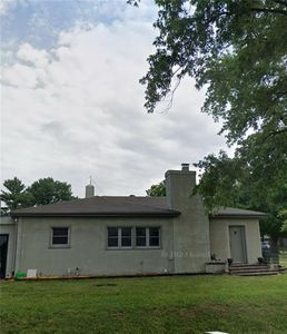 201 W May St, Clarksdale, MO, 64430