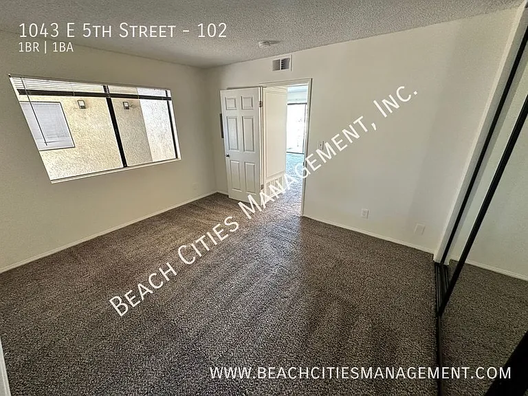 1043 E 5th St #102 — Photo 26