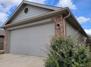 3200 Crystal Bend Dr, Pflugerville, TX 78660