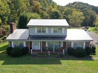 427 Cliffview Rd, Galax, VA 24333