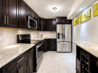 7000 NW 17th St APT 203, Plantation, FL 33313
