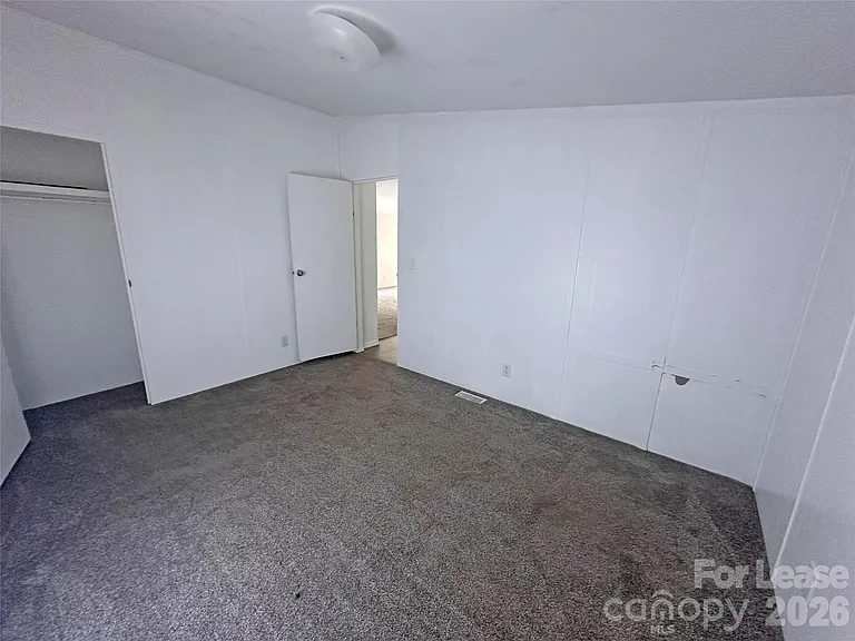 1844 Drew Dr — Photo 29