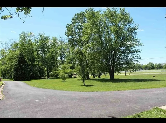 6516 Camp Ernst Rd — Photo 8