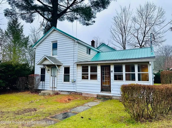 25 Wall St, New Milford, PA 18834