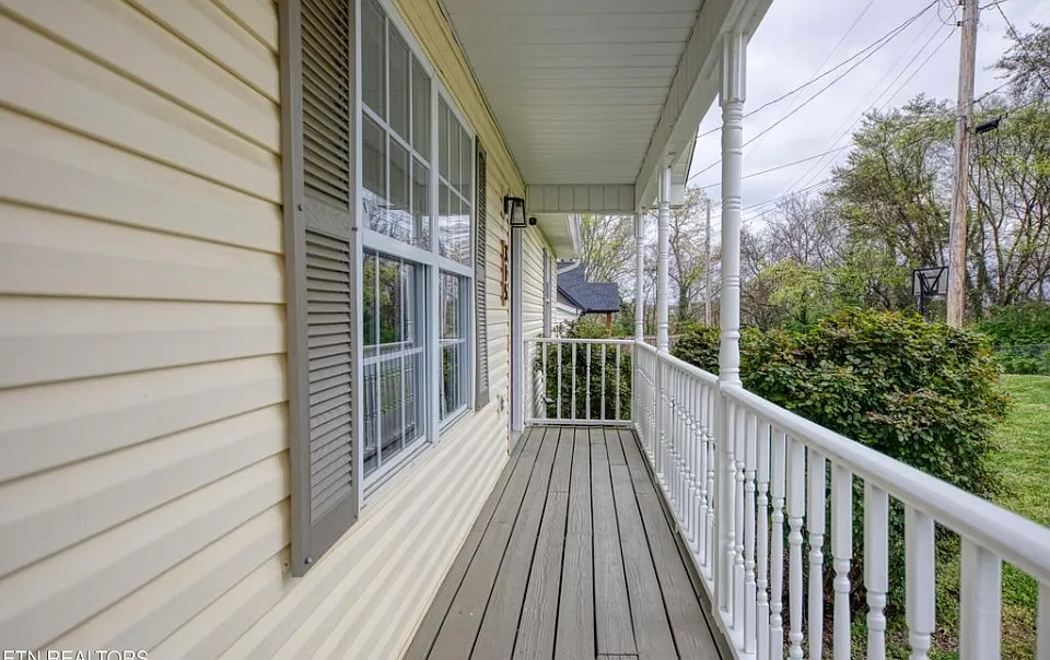 Building Photo - 315 Landau Dr