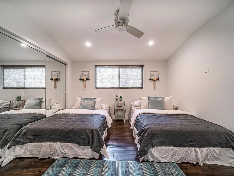 5751 Corteen Pl — Photo 12