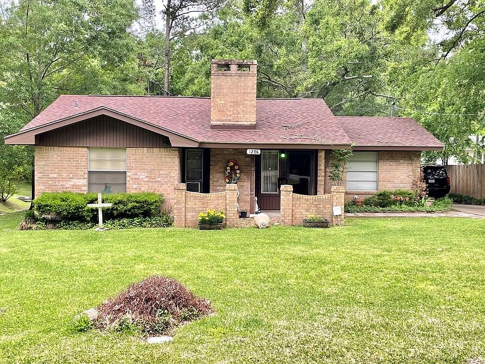 1st image of 1206 Carolyn Dr