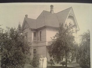 412 W Main St, Silverton, OR 97381