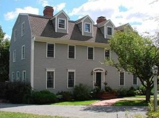 23 Johnson St, Newburyport, MA 01950