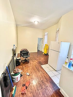 4th image of 50 E 119th St #1A