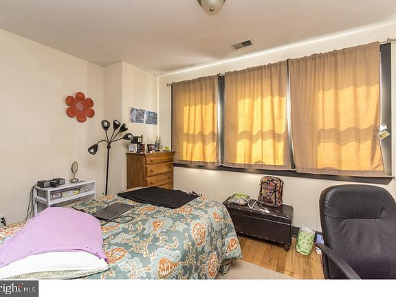 5th image of 1839 N 17th St #1