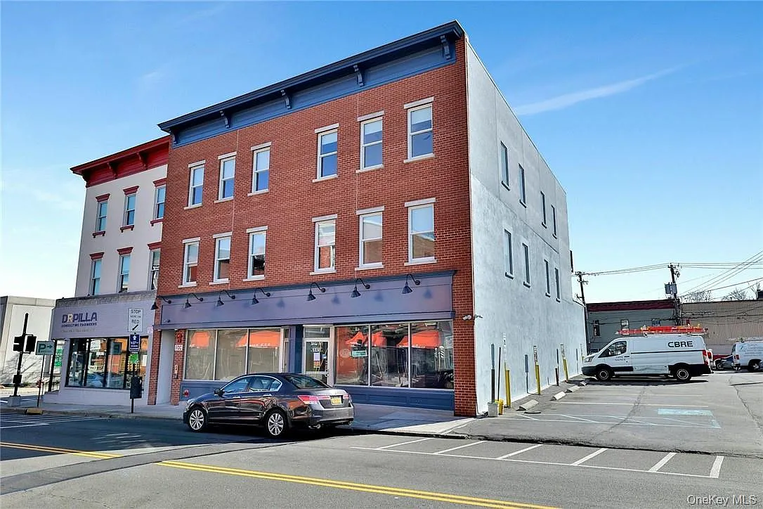 1 bed, 1.0 bath, 656 sqft, $2,550 — Photo 3