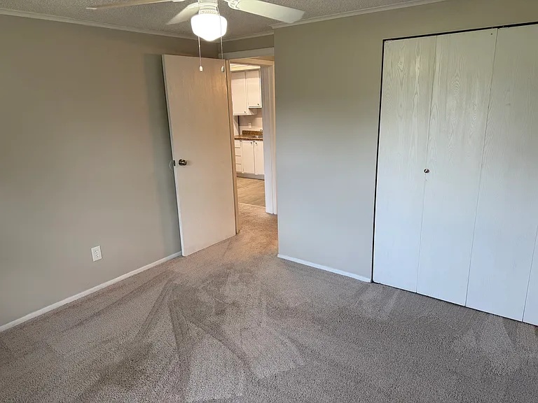 Lexington Woods — Photo 14