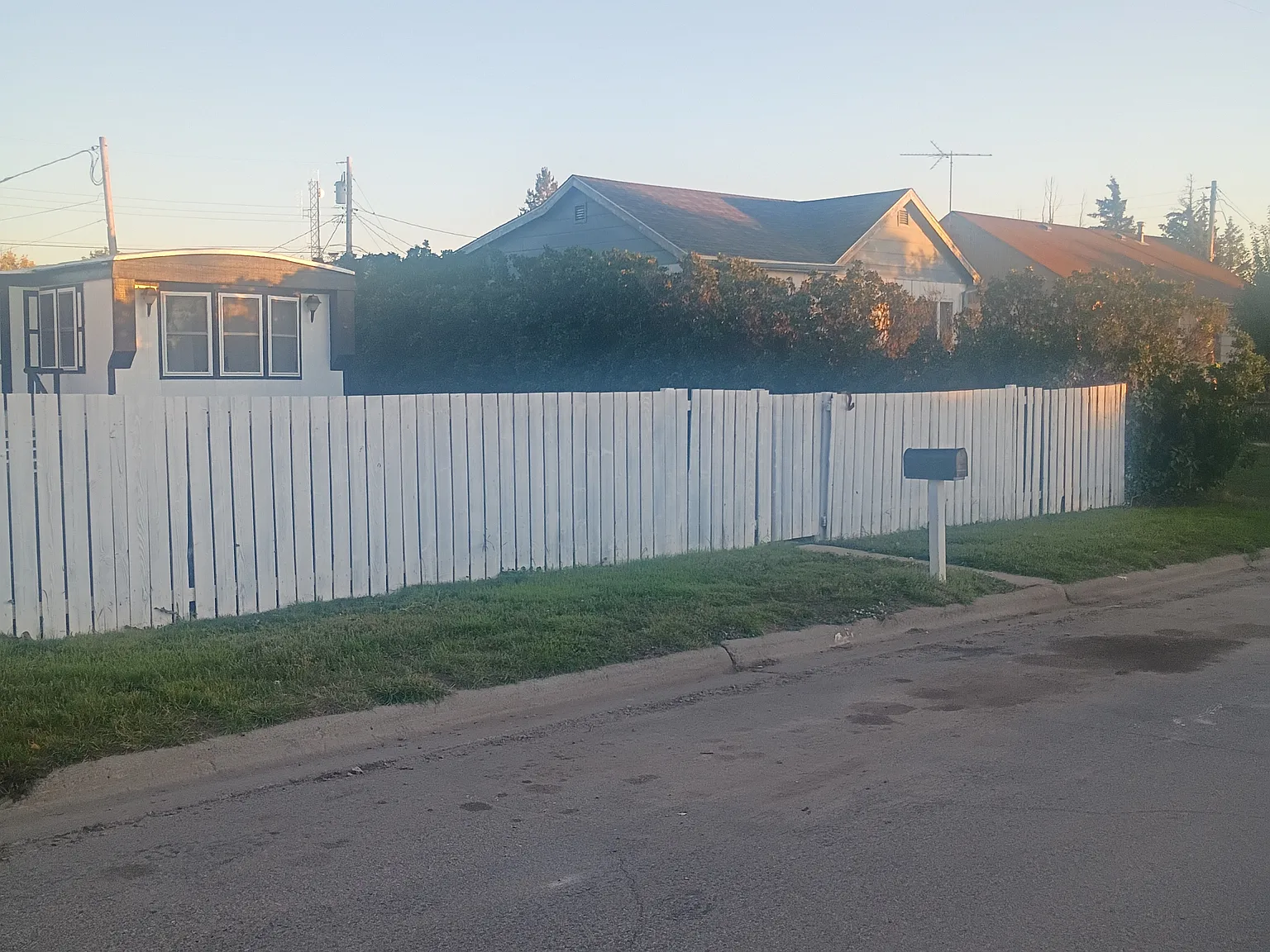 2 bed, 975 sqft, $1,900 — Photo 4