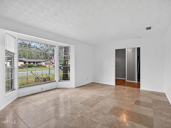 5th image of 2750 CEDARCREST Drive