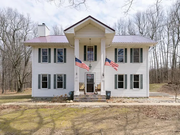 5663 Windsong Dr, Delton, MI 49046