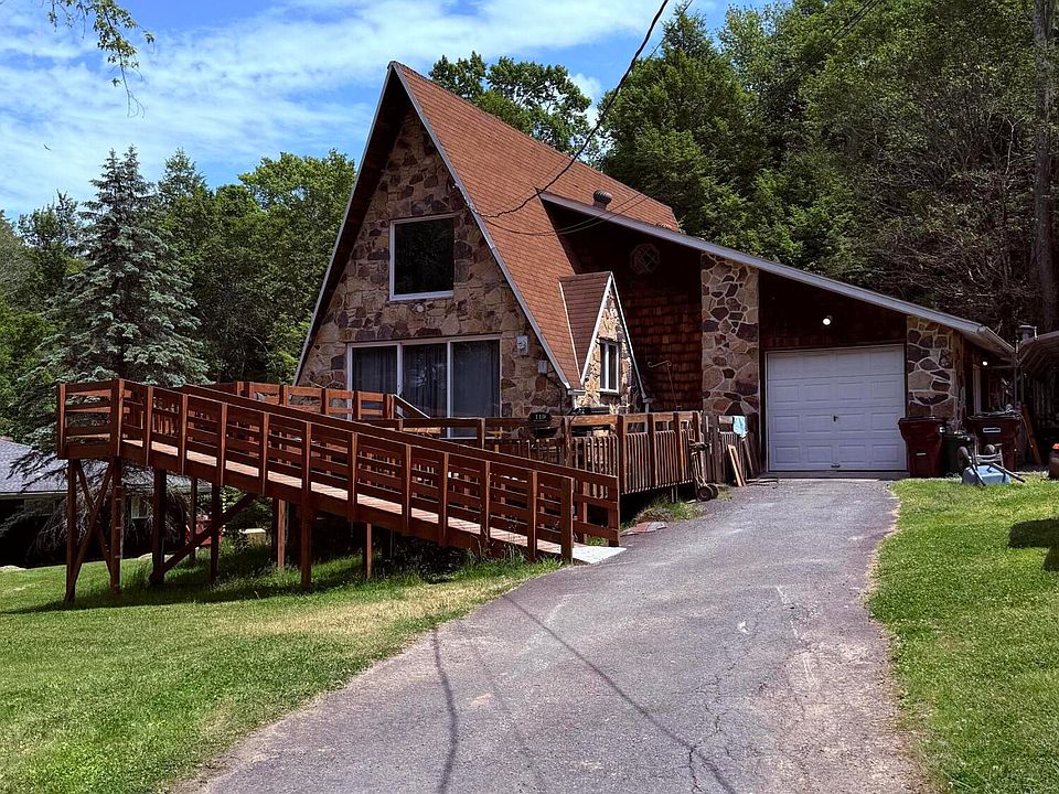 1st image of 119 River Dr E