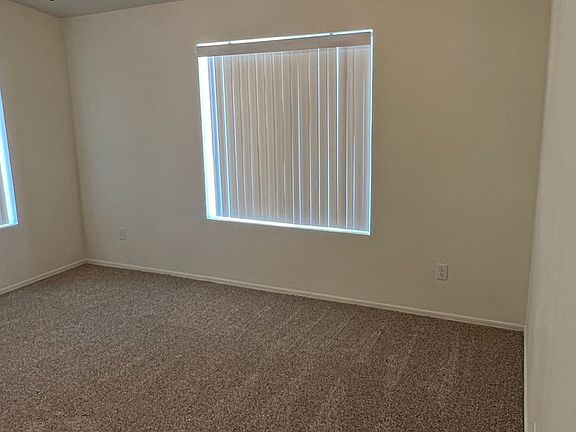 5th image of 4423 S Buckthorn Dr