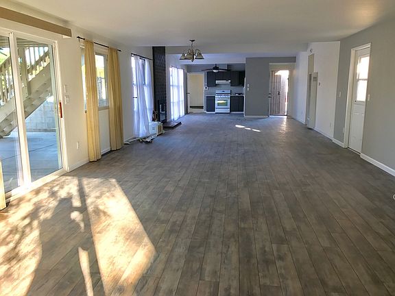 2nd image of 2902 Admiral Ave