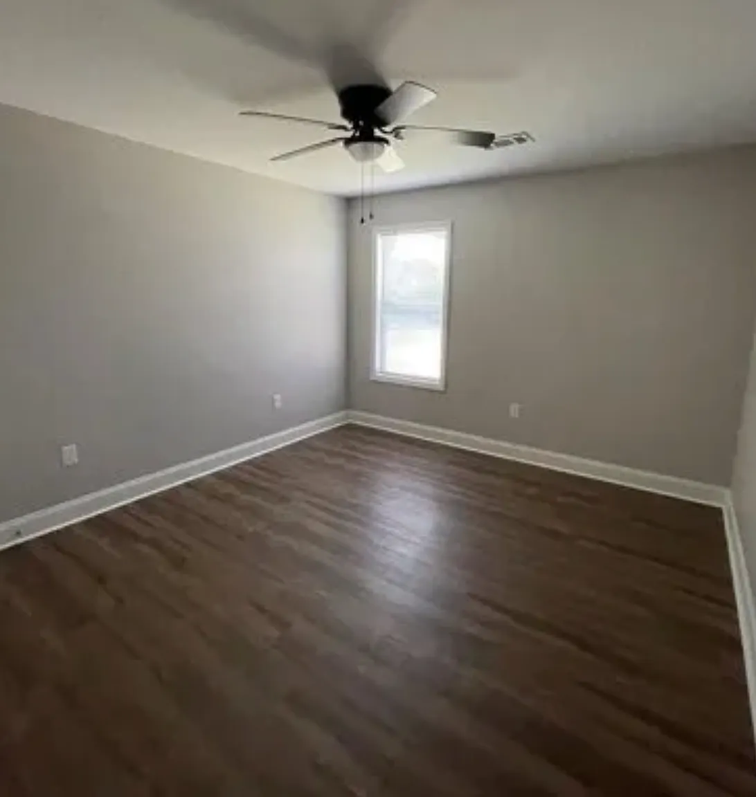 2 bed, $1,200 — Photo 4