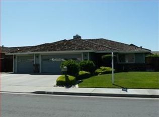 1650 Cerra Vista Dr, Hollister, CA