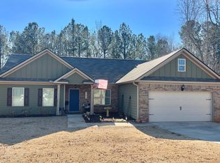 193 Fox Crossing Rd, Griffin, GA 30224