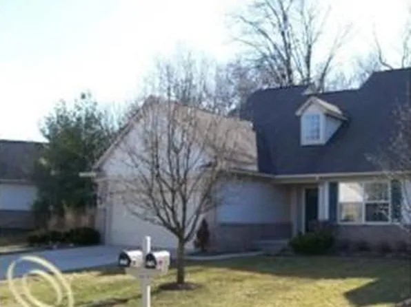 228 Four Seasons Dr #1, Lake Orion, MI 48360