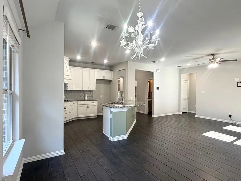 521 Hillcrest Cir — Photo 16