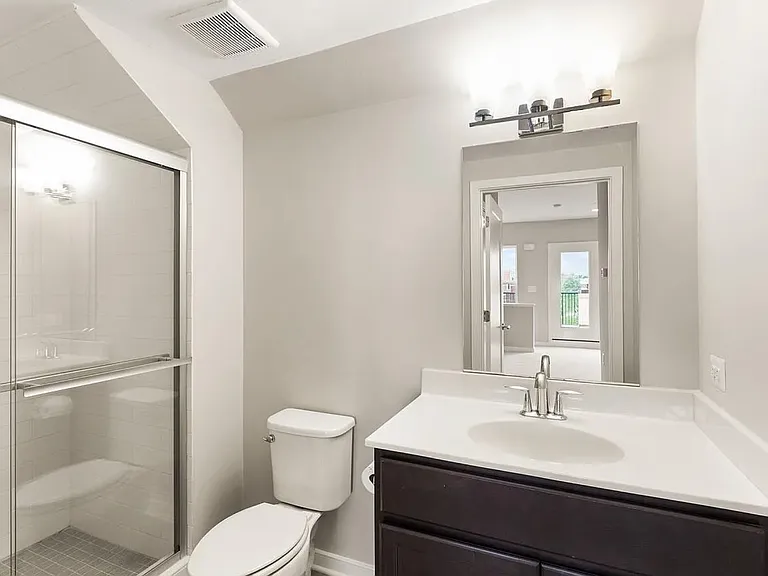 Fourth floor full bathroom