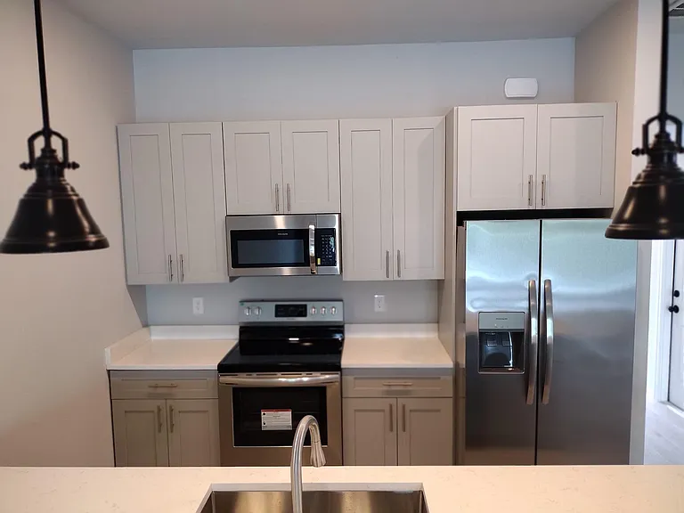 229 SW 47th Ter — Photo 5