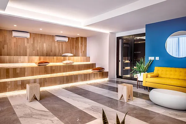 Rented by Artur Gutman, LREB | media 57